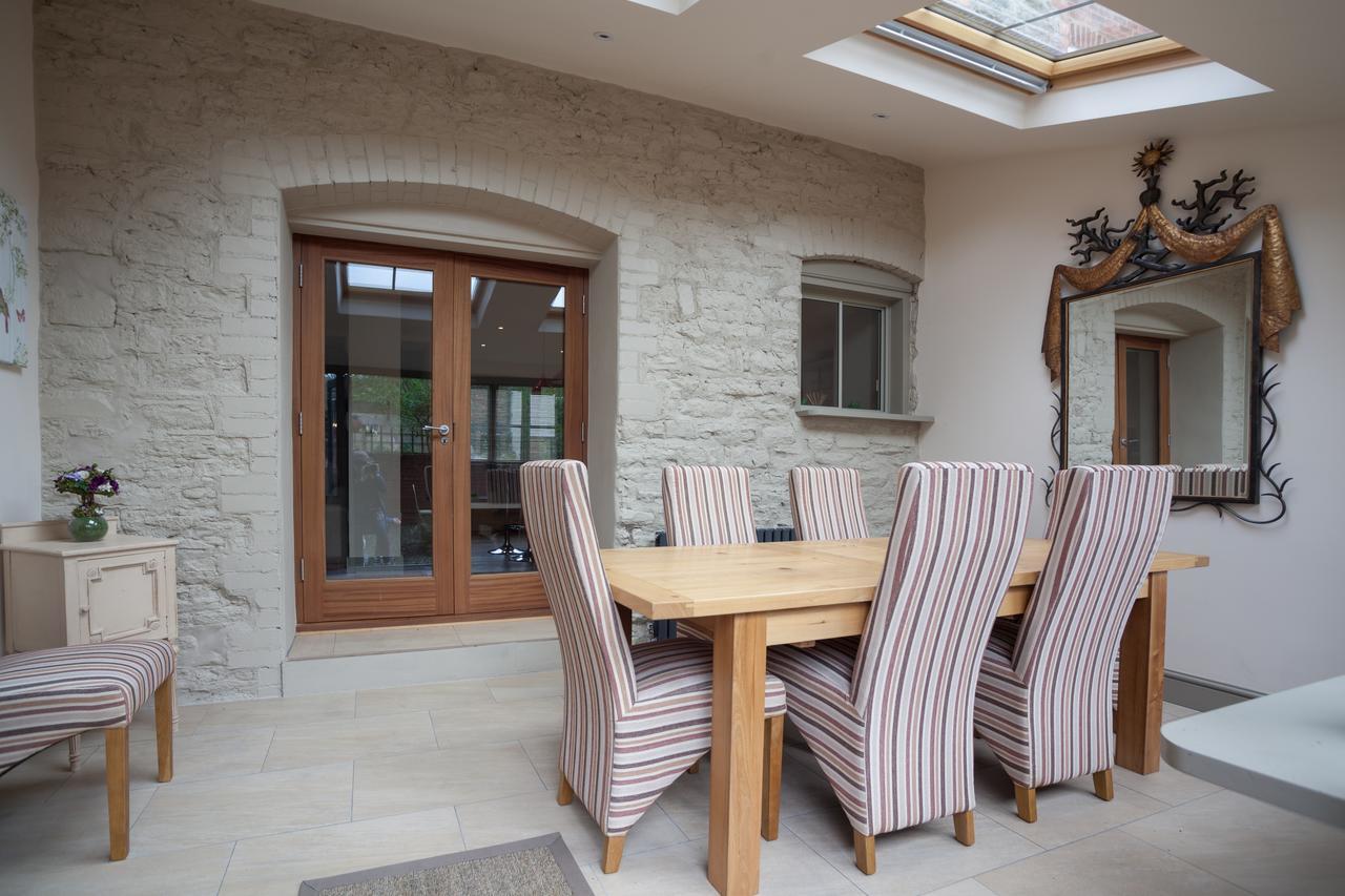 Ludlow - Linnet House - Well Presented Townhouse With Parking - Perfect Location For Exploring On Foot, Sleeps Up To 8 Guests - Hosted By Rentmyhouse Zewnętrze zdjęcie